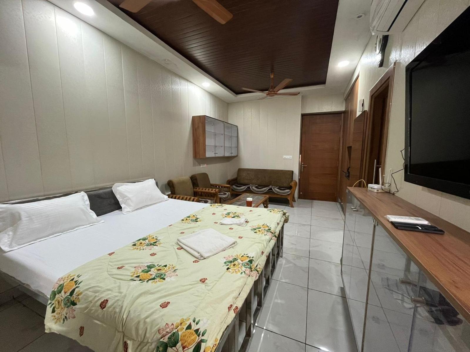 Matrix Studios Noida Exterior foto